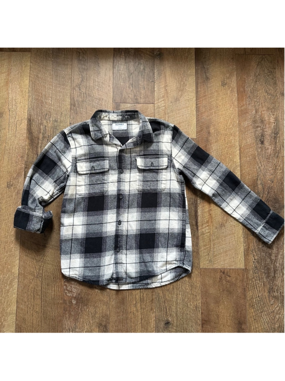 Boys Old Navy Flannel Shirt XL (14-16) Black White Plaid Long Sleeve Summer